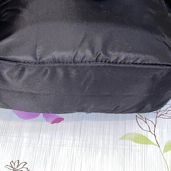 New Without Tags Jones of New York Black and Gold Backpack purse - Picture 6 of 9